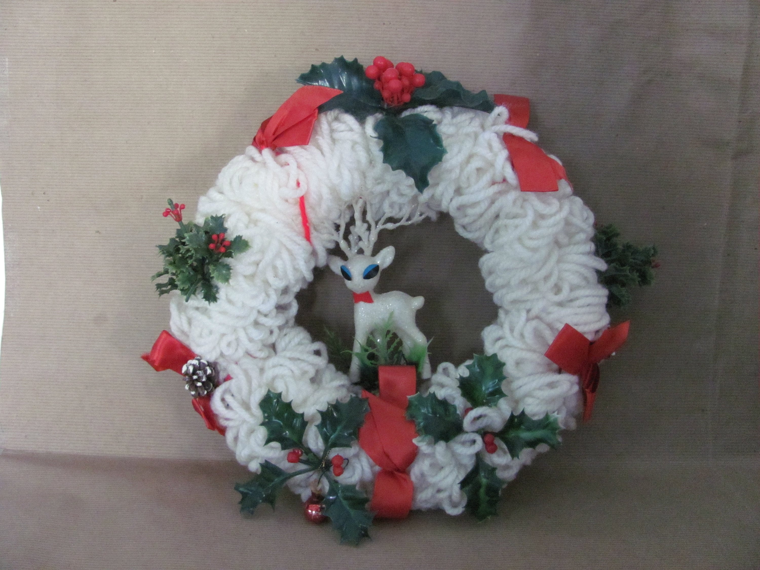 16 Cozy Christmas Wreaths to Welcome the Season 6 Vintage Christmas Yarn Wreath, 1970's White Yarn, Reindeer Christmas…