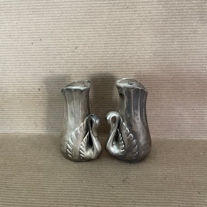 Vintage Swan Salt and Pepper Shakers, Silver-Plated Swan Salt and Pepper, Figurines, Mid Century Decor