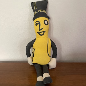 25aw HUMAN MADE Mr. Peanut クッション ぬいぐるみ Vintage Mr