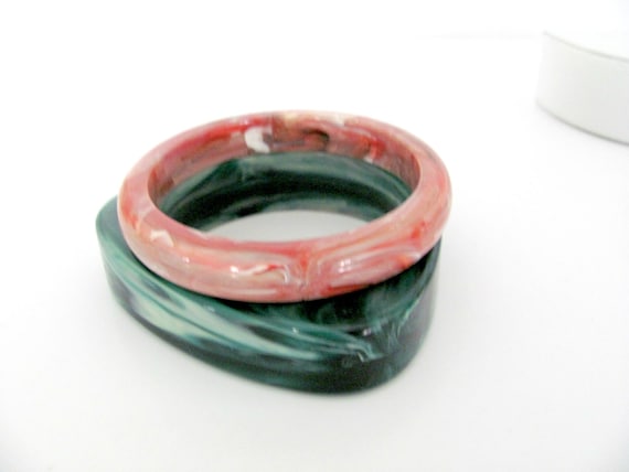 Vintage Bangle Bracelets, 1980's Marbleized Brace… - image 2