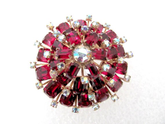 Vintage Red Rhinestone Brooch, Screw Back Earrings Se… - Gem