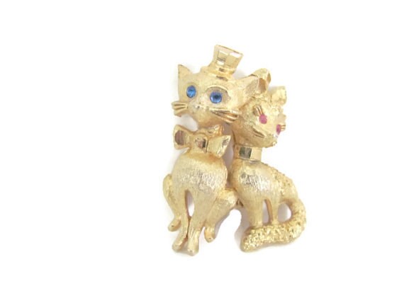 Vintage Cat Brooch, 1960's Mamselle Gold Cat Broo… - image 2