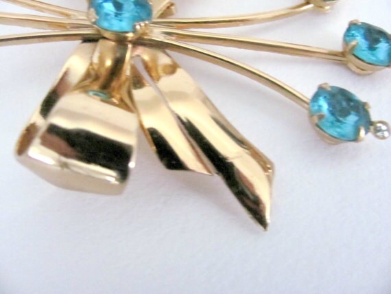 Vintage Aqua Blue Brooch, 1960's Coro Brooch, Cor… - image 3