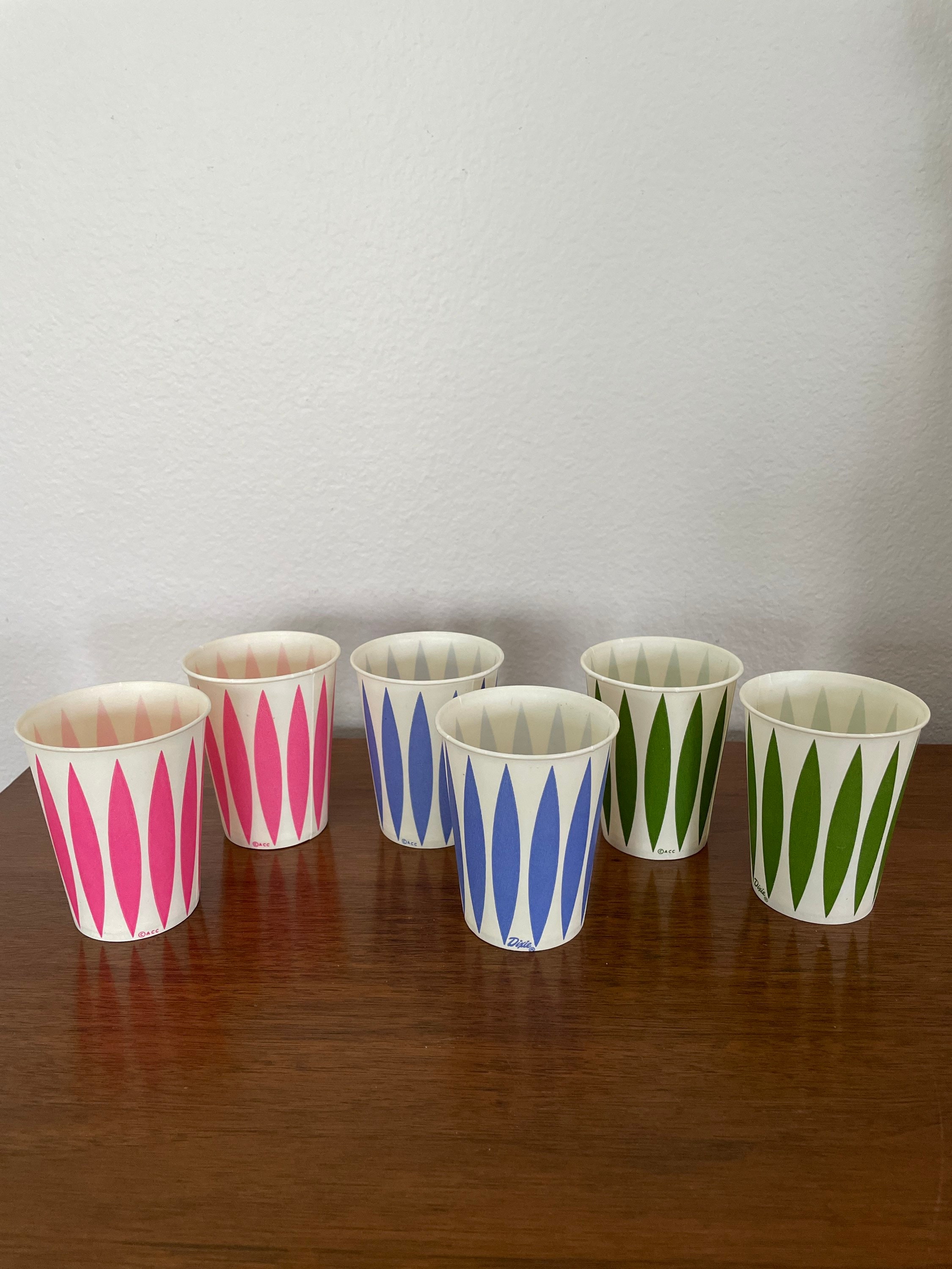 Vintage Dixie Cups, 1960's Dixie Disposable Paper Cups, Wax Finish, Unused  Set of 6, 8 Oz, 1960's Mod Design, Mid Century Decor 