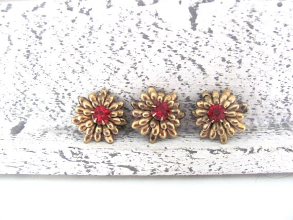 Vintage Flower Brooch, Pin, 1950's Lustern Gold, Red Flower