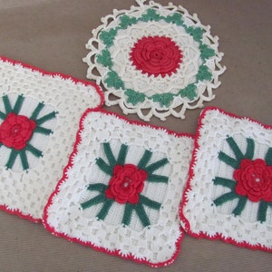 Vintage Crochet Pot Holders, 1960&#39;s Red Rose Pot Holders, Crochet Rose, 1960&#39;s Kitchen, Cottage, Mid Century Decor