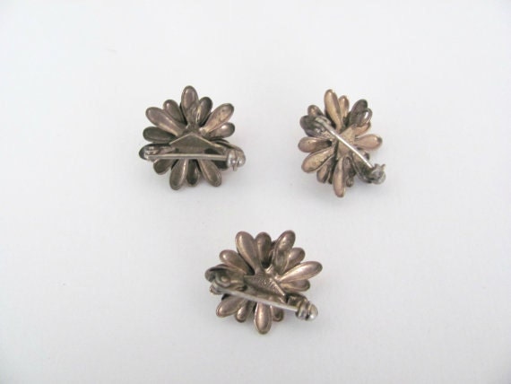 Vintage Flower Brooch, Pin, 1950's Lustern Gold, Red Flower