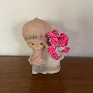 Vintage Mod Girl Figurine, 1970&#39;s UCTCI Japan Ceramic Girl With Flowers Figurine, 1970&#39;s, Mod Decor
