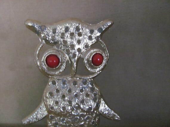 Vintage Owl Earring Holder, 1970's Gold Owl Earri… - image 2