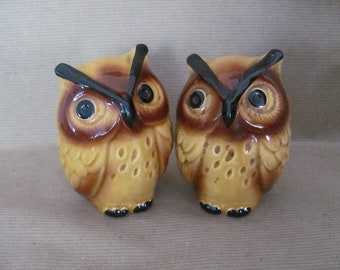 Vintage Owl Salt and Pepper Shakers, 1960's Ceramic Owls, Woodland Owls, 1960's, Owl Collectible, Mid Century Decor