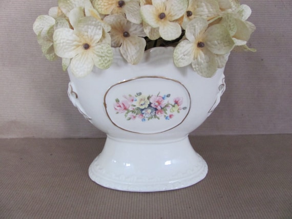 Vintage Ceramic White Planter, 1950's Flower Planter, Flower Vase, Cottage Chic, Cottage Decor, 1950's Decor