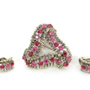 Vintage Rhinestone Brooch, Earring Set, 1970&#39;s Pink Rhinestone Brooch, Clip On Earrings, Abstract Brooch, Pin, 1970&#39;s Brooch, Earrings