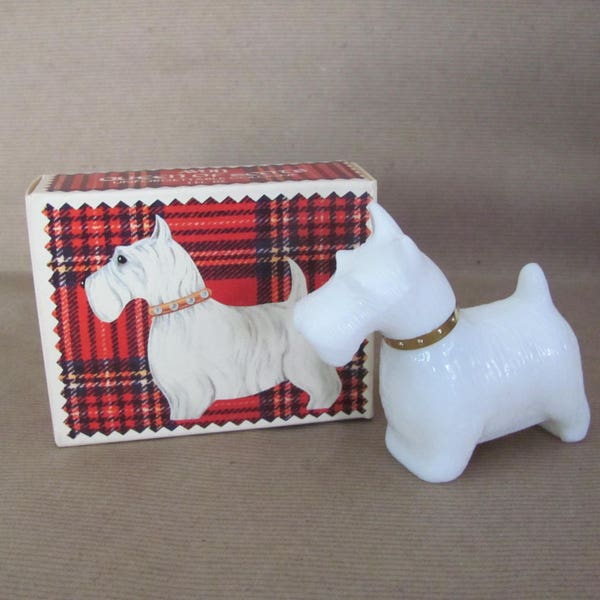 Vintage Avon Dog Perfume Bottle, 1970's Avon Queen of Scots Milk Glass Bottle, Scottie Dog Bottle, Avon Collectible Dog Bottle