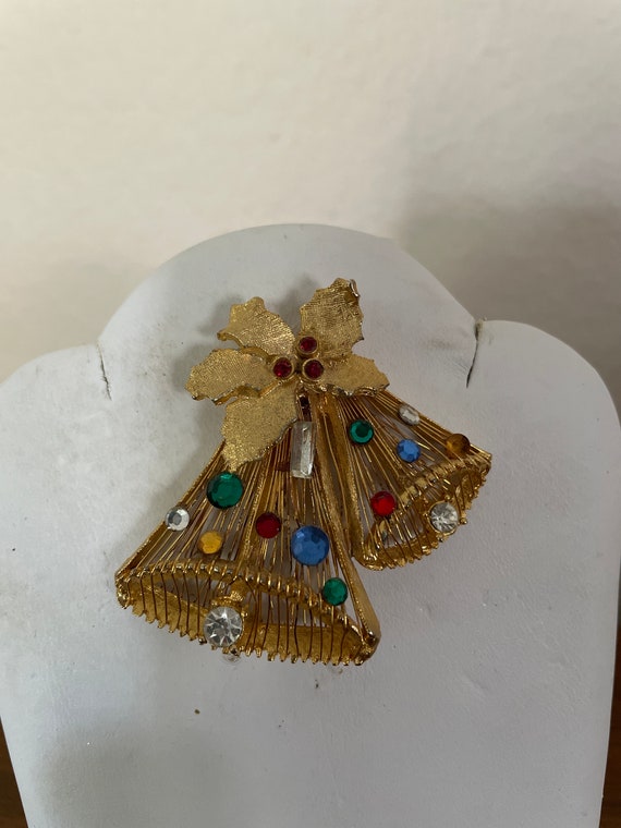 Vintage Christmas Brooch, 1960's Gold Wire Christ… - image 6