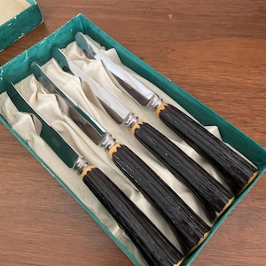 Vintage Dinner, Butter Knife Set, 1950&#39;s Latham & Owen Sheffield England Knife Set, Stainless Steel Bakelite Handles, Set of 4, Original Box