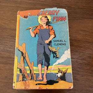 Vintage Huckleberry Finn Book, 1940&#39;s The Adventures of Huckleberry Finn,  Samuel L. Clemons, Mark Twain Classic Literature