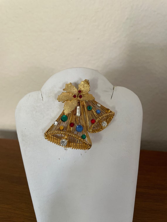 Vintage Christmas Brooch, 1960's Gold Wire Christ… - image 5