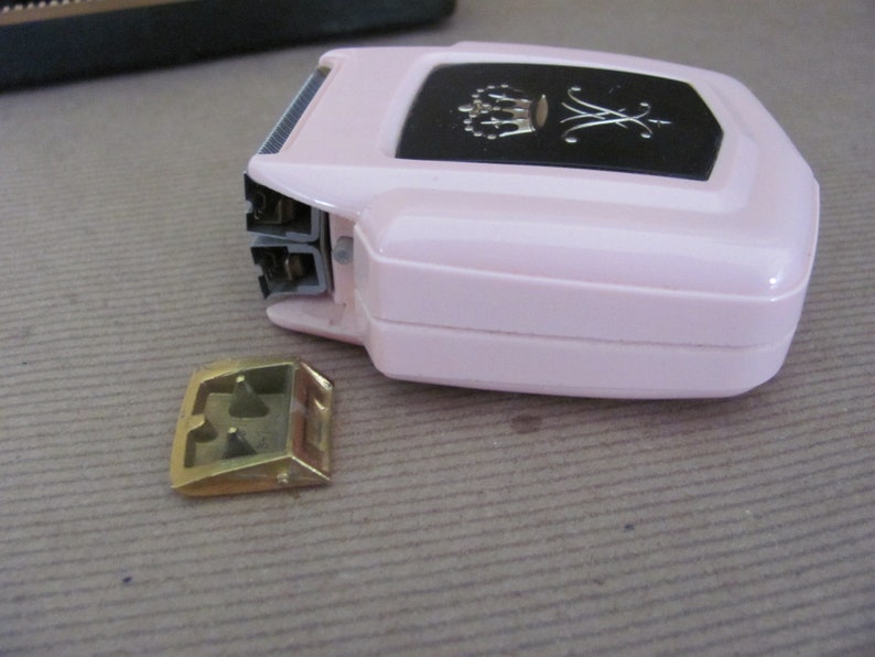 Vintage Ladies Shaver, 1960's Remington Princess Electric Shaver, Pink ...