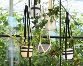 Hanging planters Piñatex