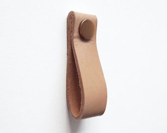 Natural leather pull, handmade beige leather handle, minimalistic leather loop with copper button