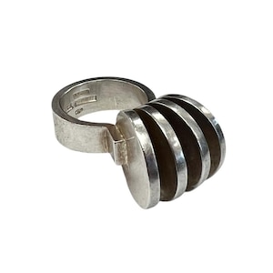 1970s Vintage Pekka Piekainen Auran Kultaseppa Flared Modernist Sterling Ring
