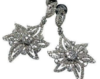 18K White Gold Star Design Cluster Diamond Dangled Earrings (10061)