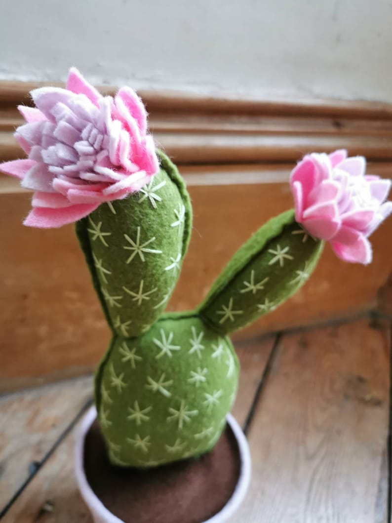 Mini prickly-Pear felt cactus, cute cacti, faux cacti, handmade fabric cactus in a pot, pink flower cactus. Plants you can't kill image 3