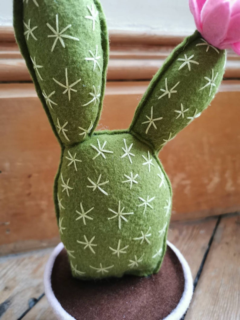 Mini prickly-Pear felt cactus, cute cacti, faux cacti, handmade fabric cactus in a pot, pink flower cactus. Plants you can't kill image 5