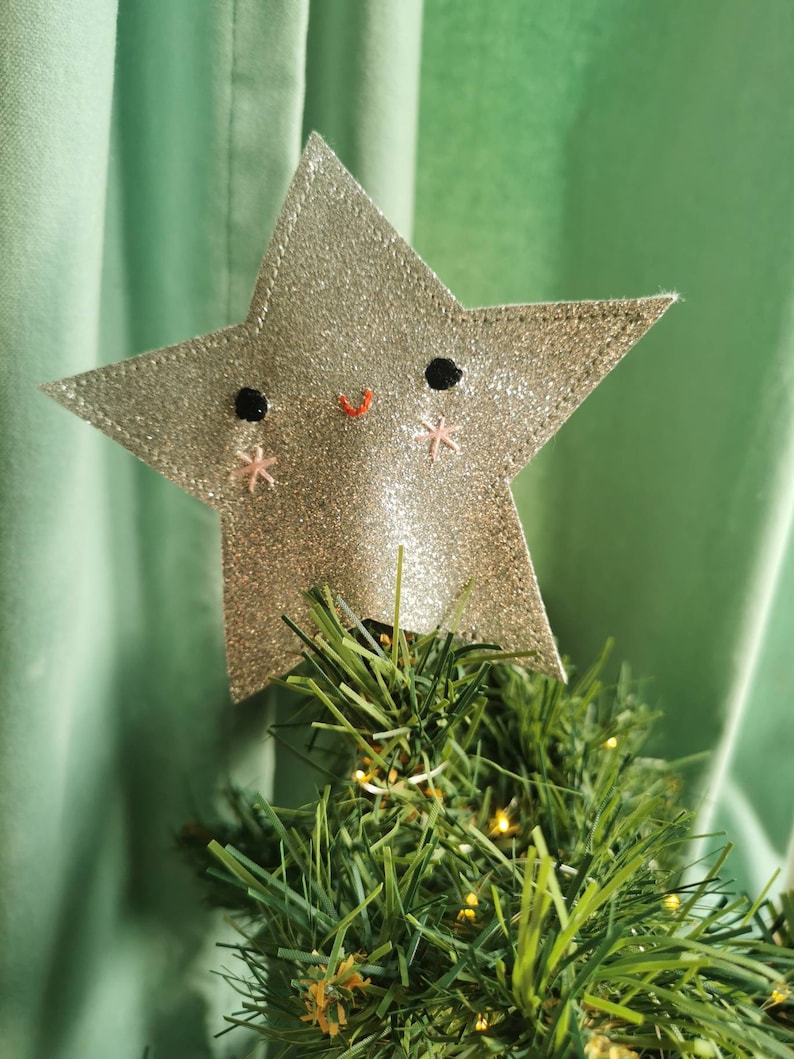 Christmas tree topper. Cute, glitter felt star in silver, tree topper. Star Christmas tree decoration. image 4