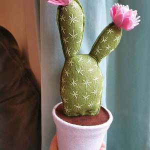 Mini prickly-Pear felt cactus, cute cacti, faux cacti, handmade fabric cactus in a pot, pink flower cactus. Plants you can't kill image 2