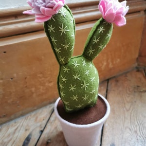 Mini prickly-Pear felt cactus, cute cacti, faux cacti, handmade fabric cactus in a pot, pink flower cactus. Plants you can't kill image 8