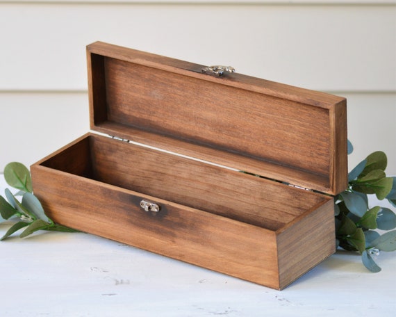 Customized Small Wooden Gift Box with Dividers for Essential Oil - China  Small Wooden Box and Wine Box price