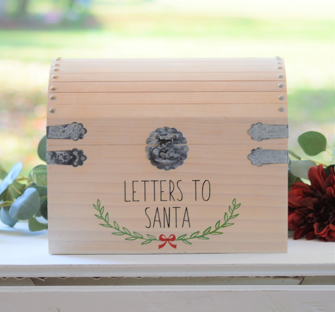 Merry Mail Christmas Card Holder 