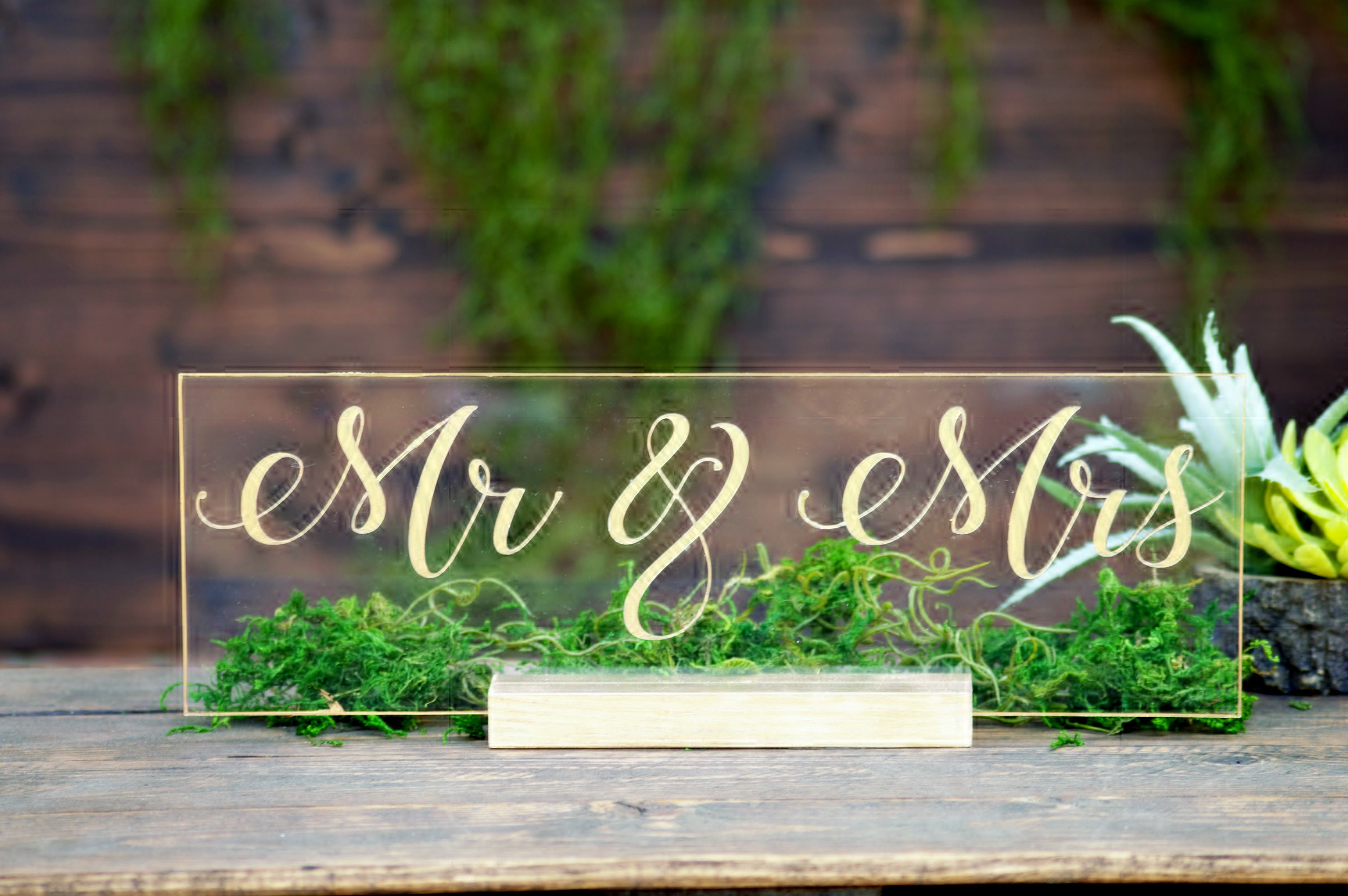 Acrylic Wedding Mr and Mrs Sign For Wedding Bride And Groom | Etsy