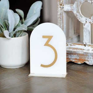 White and Gold Wedding Table Numbers Custom Colors Arched Acrylic Table Numbers Modern Wedding Table Numbers Acrylic Arch Table Numbers