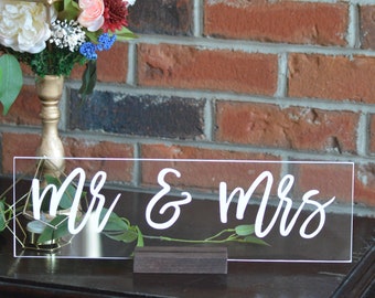 Acrylic Mr and Mrs Table Top Sign For Wedding Bride And Groom Signs Sweetheart Table Decor Head Table Boho Wedding