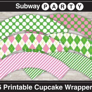 Puede incluir: Seis envoltorios para cupcakes imprimibles con diferentes patrones. Los patrones incluyen lunares verdes y blancos,  argyle rosa y verde y rayas rosas y verdes. Los envoltorios est&aacute;n etiquetados como "Subway Party".