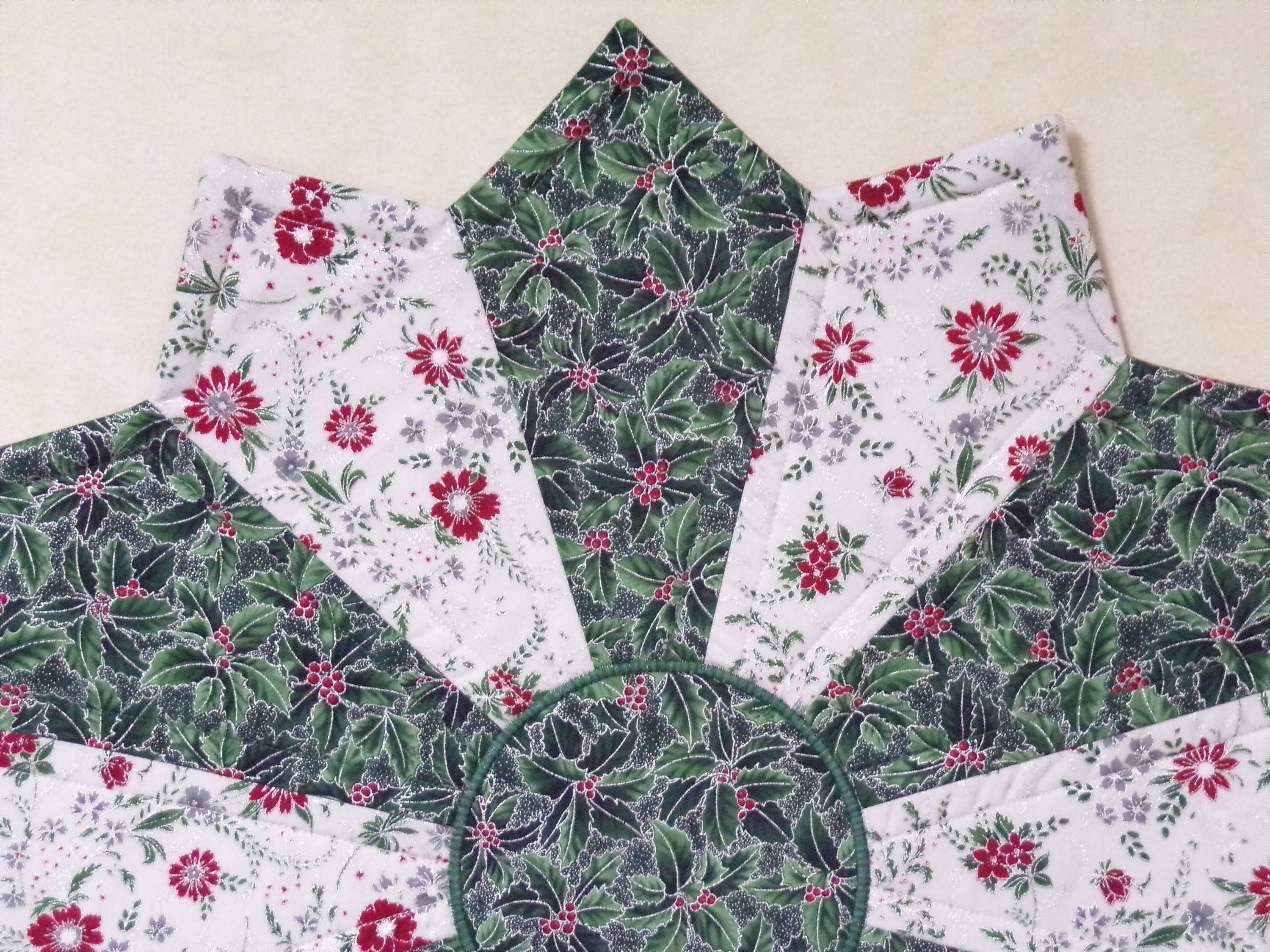 Quilted Table Topper, 25 Inch Round, Quilted Table Topper early Frost