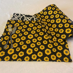 Place Mats, Set of 4, Fabric Place Mats, “Sunflower Trellis” Made in USA, Ready to Ship!