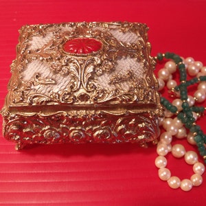 Antique trinket box , collectible box ,metal trinket box with stone , jewelry box .Gift.Home decor.Ring holder.
