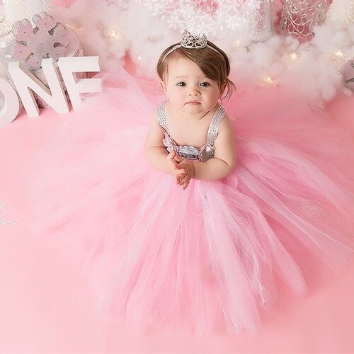 v neck fishtail dress