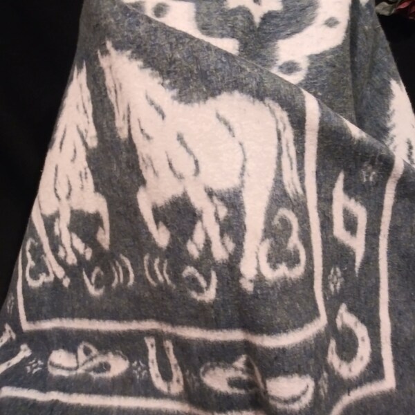 making poncho from shawl