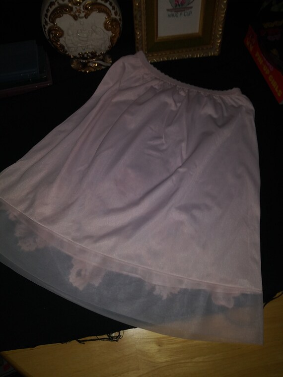 Vtg Silky Pink Wide Lace Slip Half Slip Cotton Ca… - image 4