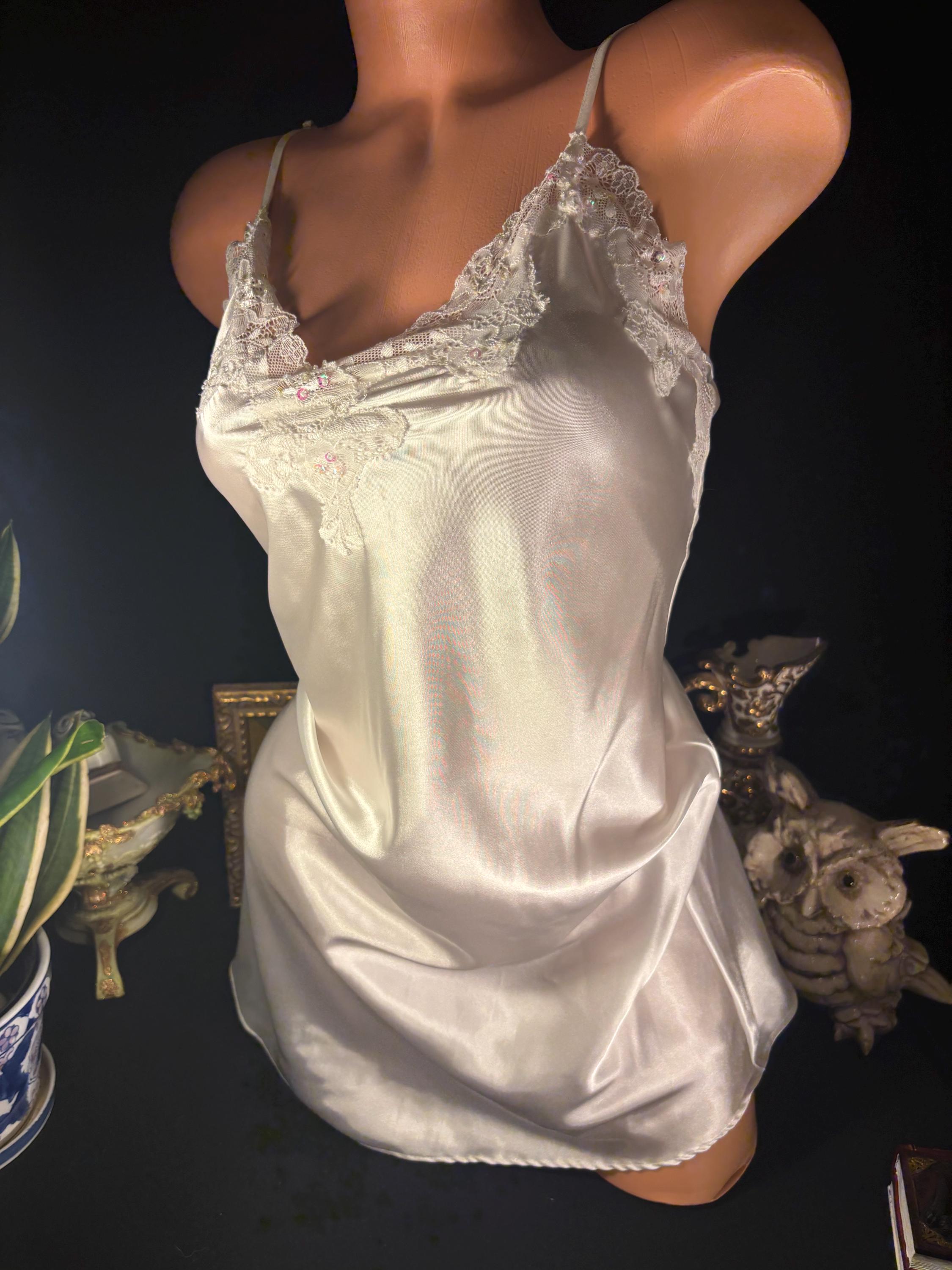 ♡CARLA♡カーラ♡Satin lace camisole white♡ White Satin Lace Camisole Top - Etsy