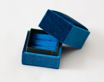 Square Velvet Double Ring Box - Teal Blue