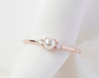 Freya - 14K Rose Gold Natural Japanese Akoya Pearl White Diamond 3 stone Ring