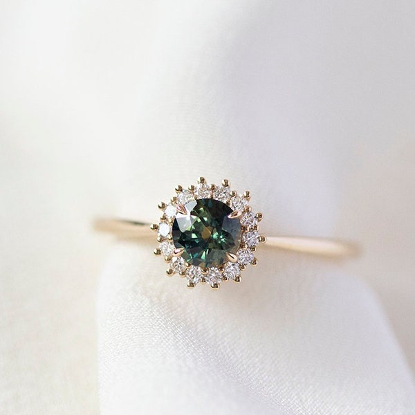 Solana - 14K Yellow Gold Round Teal Sapphire Halo Diamond Engagement Ring