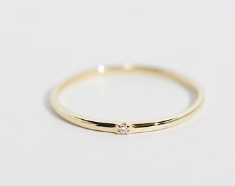 Sirius - 14K Yellow Gold Mini Diamond Ring