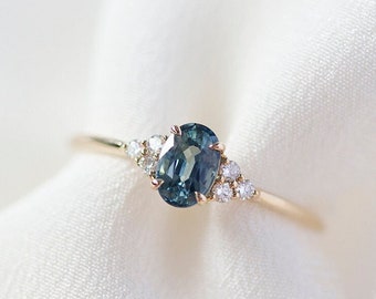 Soleil  - 14K Yellow Gold Oval Cluster Australian Teal Sapphire Diamond Ring - Handmade Jewellery