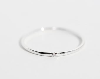 Sirius - 14K White Gold Mini Diamond Ring
